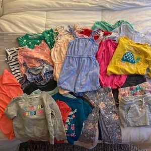 LAST CHANCE Assorted 2T girl bundle